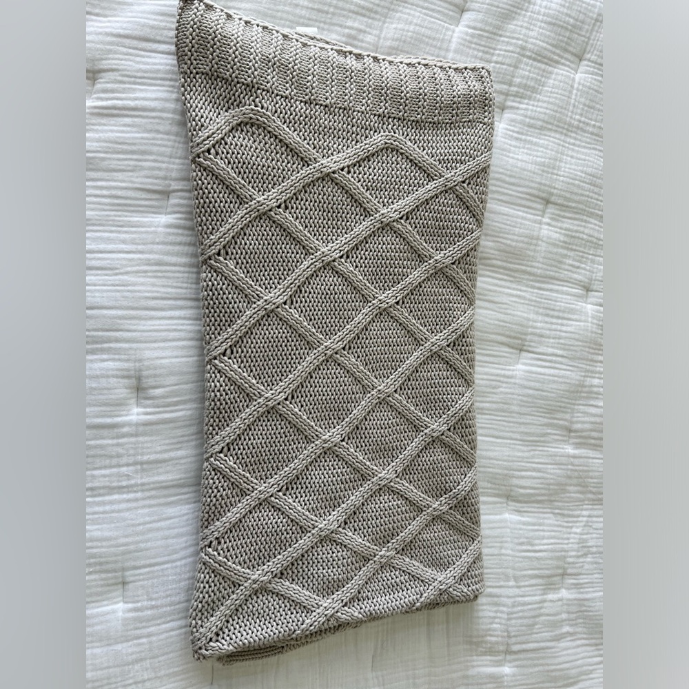 Pottery Barn Cotton Diamond Weave Knit Throw Blanket Tan 50”x 60”